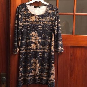 blue and tan dress pairs well w/ leggings